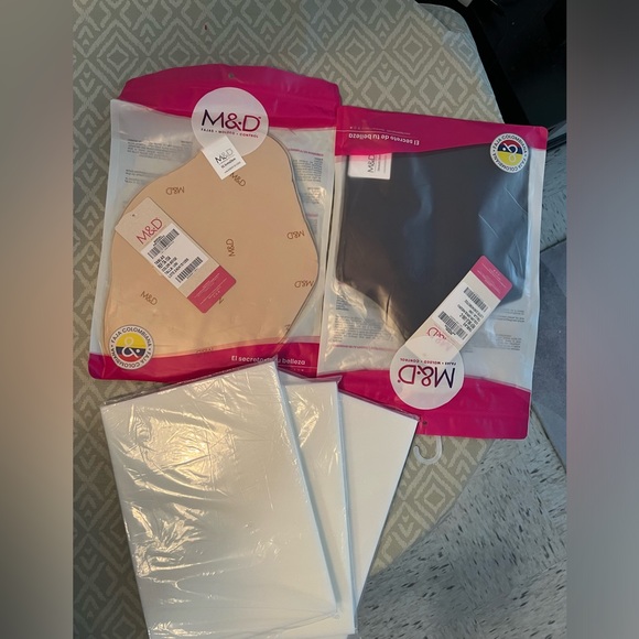 M&D Ab Board + 3 Lipo foams - Picture 1 of 4